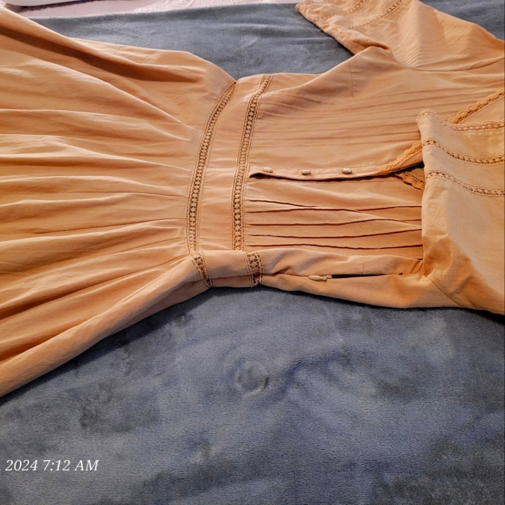 Vintage style khaki yellow midi dress